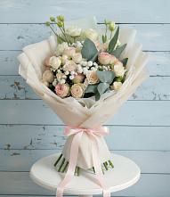 Букет цветов из:  Розы и Лизиантусы #REPLACE_PRED# Юхнове
