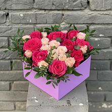 Цветочная композиция из Розы в коробке в Юхнове