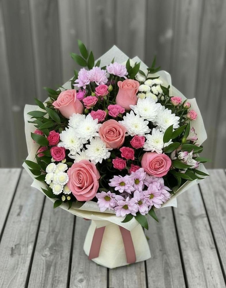Букет цветов из: Альстромерии, Гвоздики, Розы и Хризантемы в Юхнове