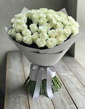 Букет 35 Белых роз в Юхнове