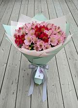 Букет цветов из:  Альстромерии в Юхнове