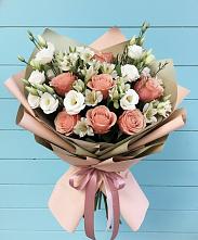 Букет цветов из:  Розы, Альстромерии и Лизиантусы в Юхнове