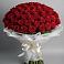 Букет 101 Красная роза Блэк Мэджик в Юхнове