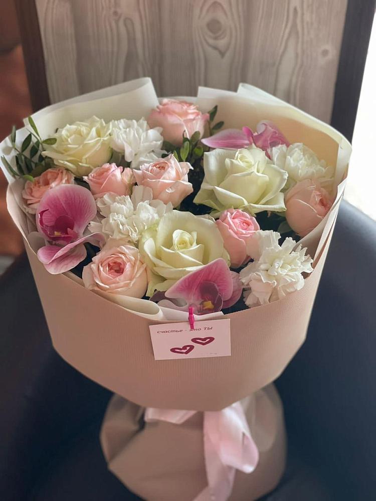 Букет цветов из: Орхидеи, Розы и Гвоздики в Юхнове