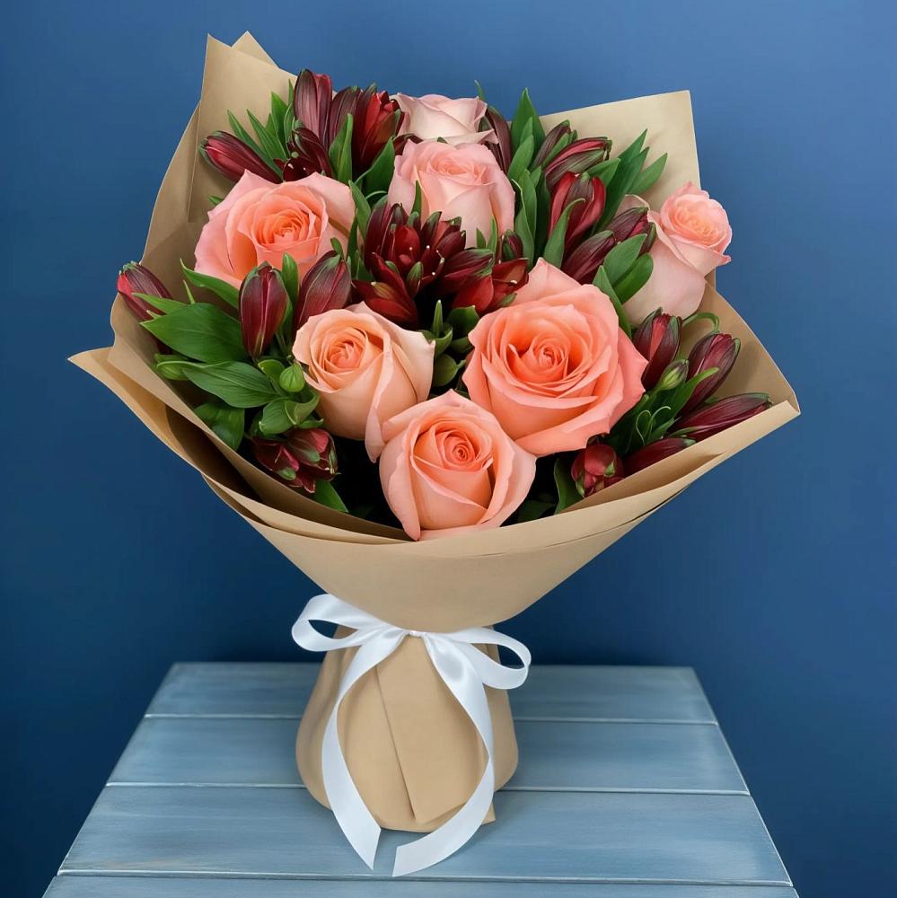 Букет цветов из: Розы и Альстромерии в Юхнове