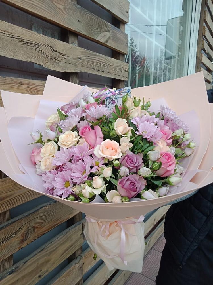 Букет цветов из: Розы и Хризантемы в Юхнове