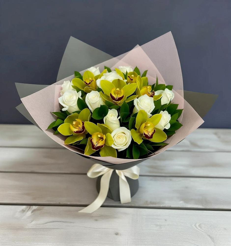 Букет цветов из: Орхидеи и Розы в Юхнове