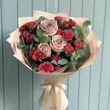 Букет цветов из:  Гвоздики и Розы в Юхнове