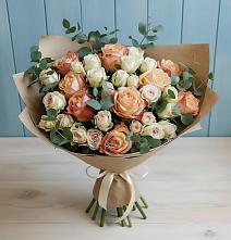 Букет цветов из:  Альстромерии и Розы в Юхнове