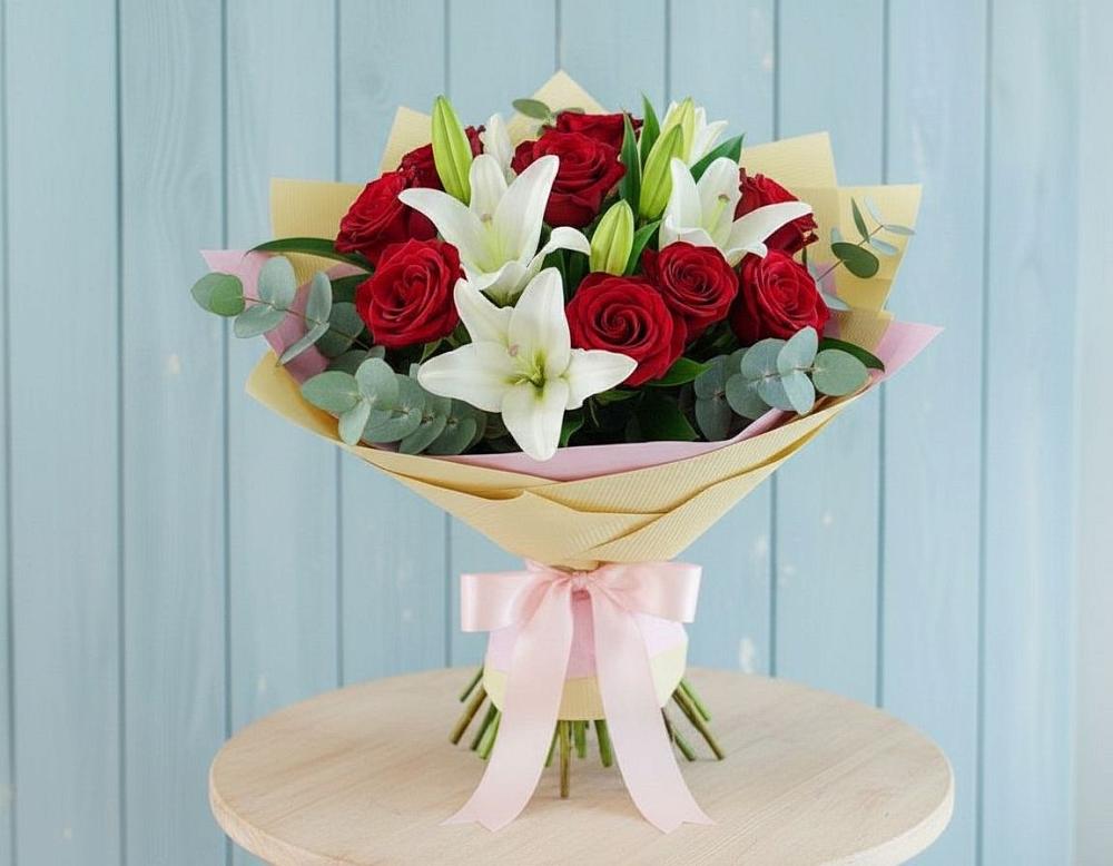 Букет цветов из: Лилии и Розы в Юхнове